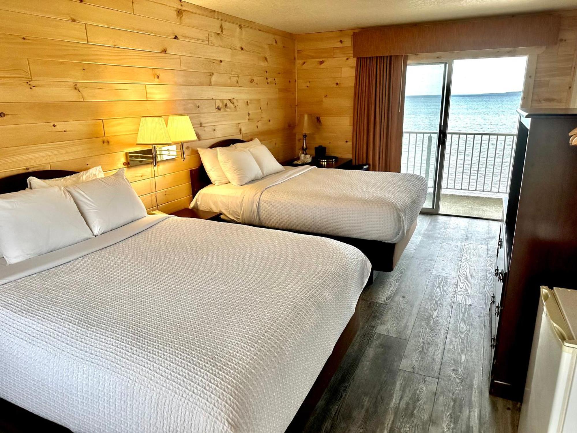 Sunrise Beach Motel Маккино Сити Экстерьер фото